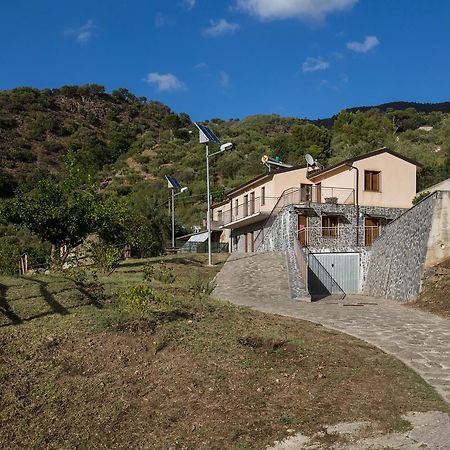 Turismo Rurale Il Sole Sant'Angelo di Brolo Exterior foto