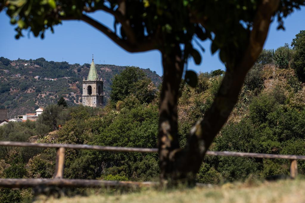 Turismo Rurale Il Sole Sant'Angelo di Brolo Exterior foto